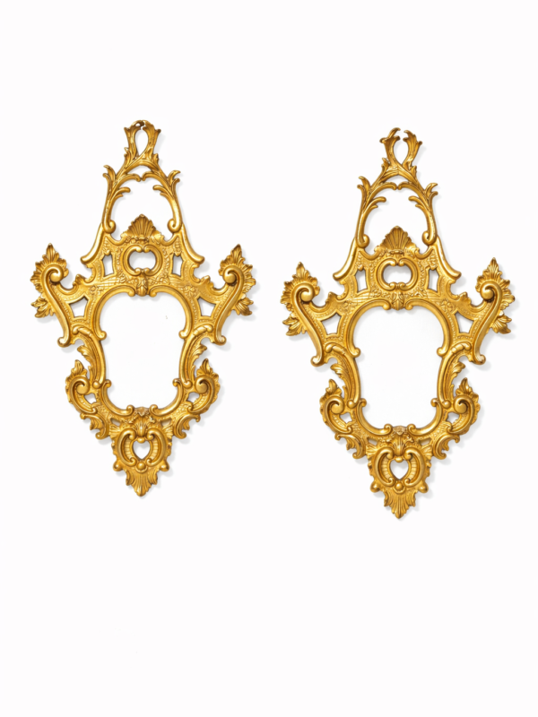 Italian Rococo style carved giltwood Pair of mirrors